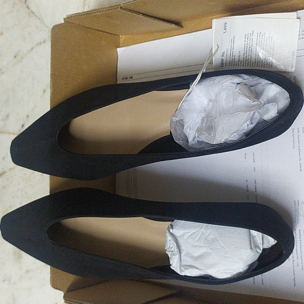 Ballet Pumps - Picture 2 of 4